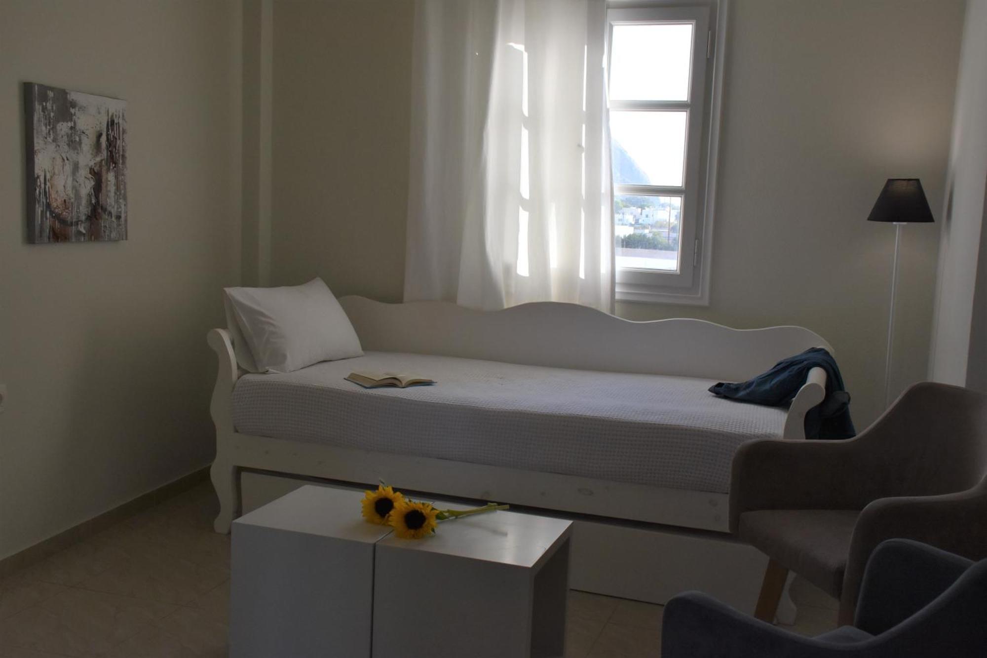 De_Naxia Suites Perissa  Cameră foto